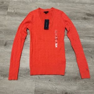 Tommy orange sweater